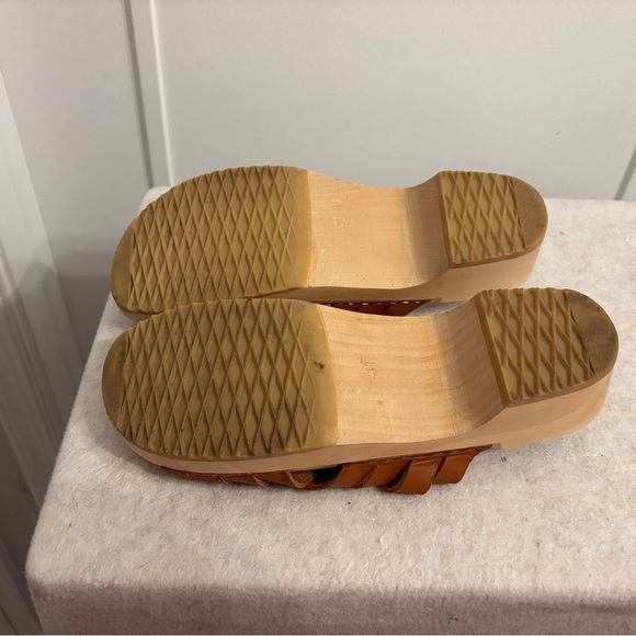 Swedish Hasbeens | Britta Clog Sandals in Nature | Size 10 - Picture 8 of 8